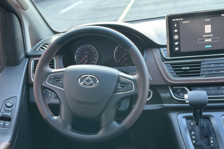 上汽大通MAXUS 大通G10 2018款 PLUS 2.0T 自动旗舰版中控内饰7005