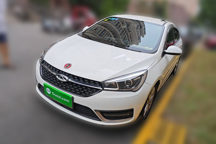 奇瑞 艾瑞泽5 2016款 1.5L CVT领潮版车身外观1