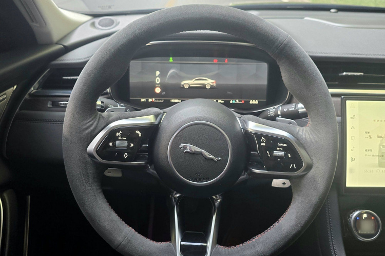 捷豹XFL 2021款 XFL 2.0T P250 两驱尊享豪华版局部细节13