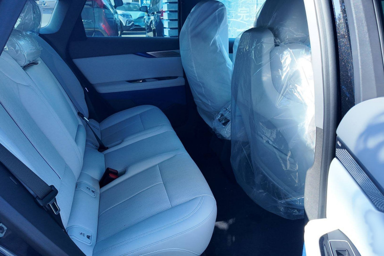 凯迪拉克 IQ傲歌 2024款 标准续航版中控内饰7010