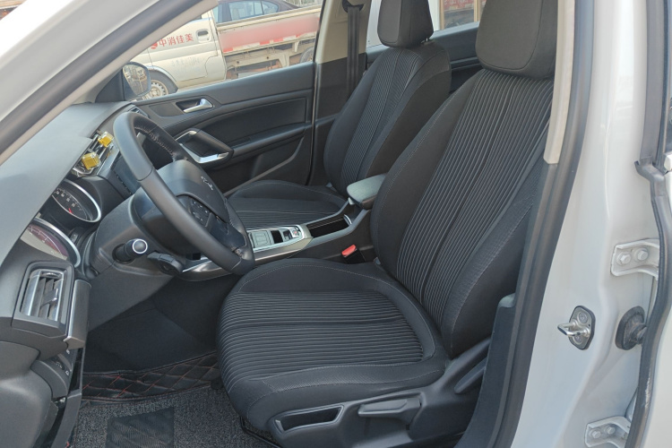 标致408 2018款 350THP 自动豪华版中控内饰19