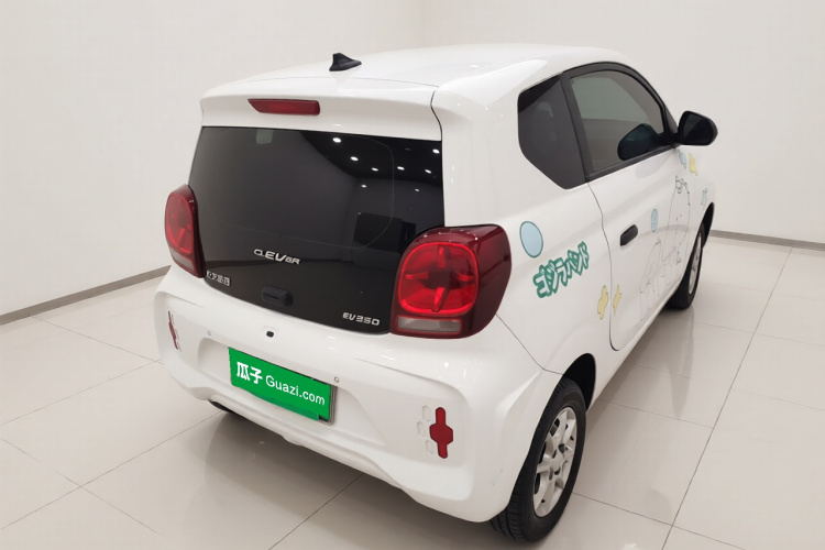 荣威 科莱威CLEVER 2022款 311km元气啵啵版车身外观7