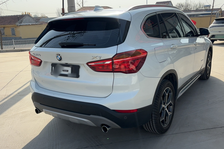 宝马X1 2016款 xDrive20Li 豪华型车身外观6003