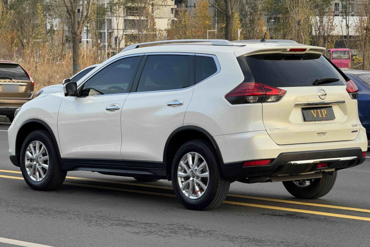 日产 奇骏 2020款 2.0L XL Premium CVT 2WD智联尊享版车身外观6006