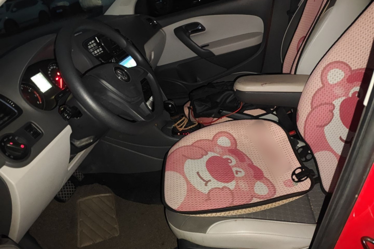 大众 Polo 2014款 1.6L 自动舒适版中控内饰19