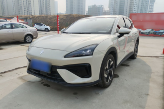 宝骏云海 2024款 140km 插混版