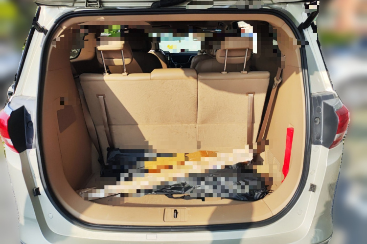 别克GL8 2017款 ES 28T 尊享型 国V中控内饰23