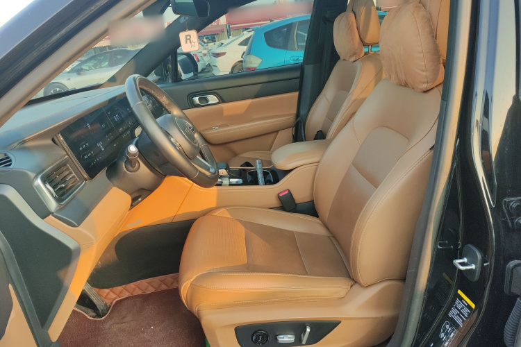 理想汽车 理想ONE 2021款 增程6座版中控内饰19