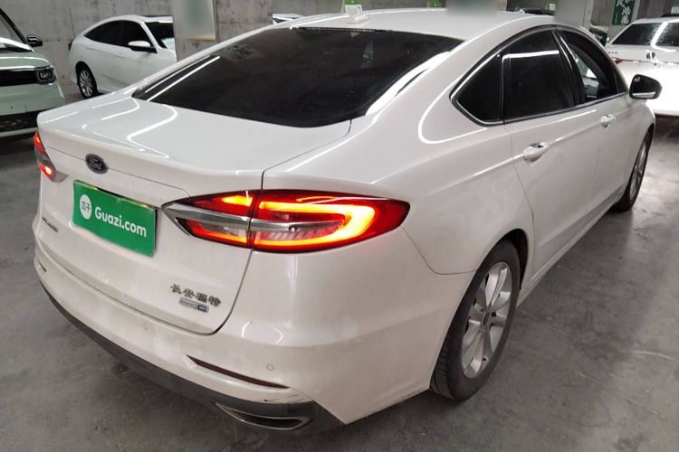 福特 蒙迪欧 2018款 EcoBoost 180 智控时尚型 国V车身外观7