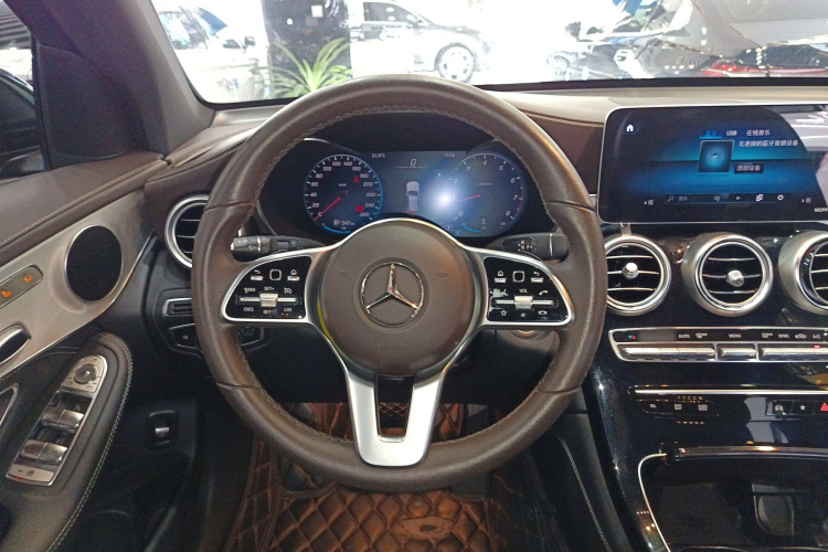 奔驰GLC 2020款 改款 GLC 260 L 4MATIC 动感型中控内饰13