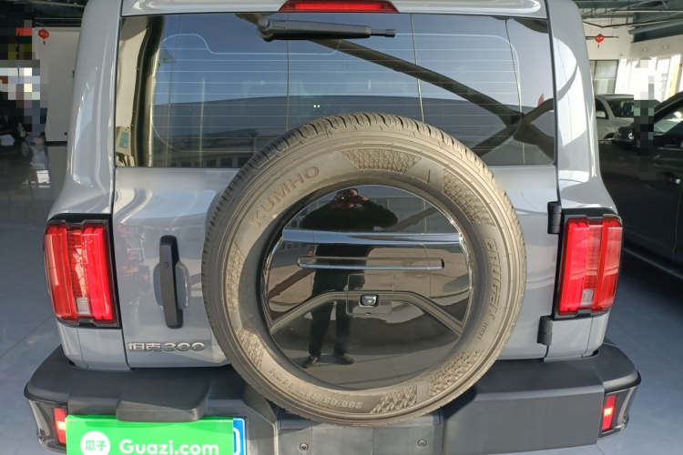 坦克300 2024款 2.0T 征服者车身外观6