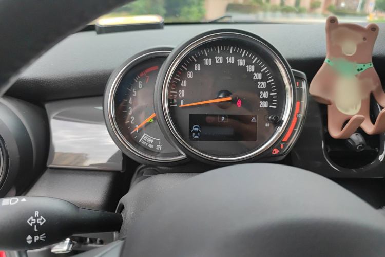 MINI 2022款 1.5T ONE局部细节14