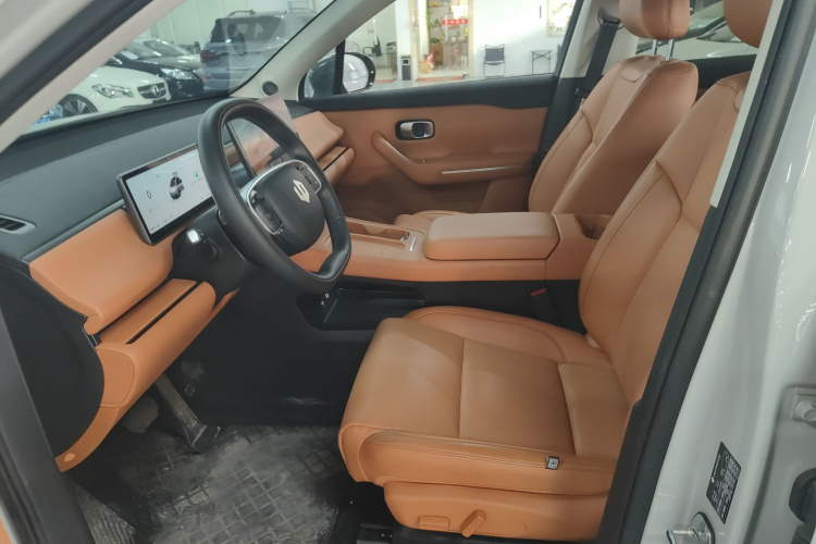 零跑汽车 零跑C10 2026款 210悦享版中控内饰19