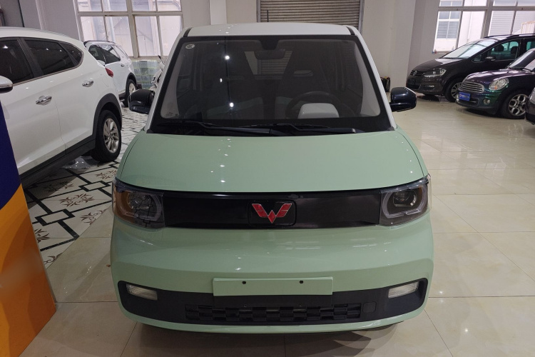 五菱汽车 宏光MINIEV 2022款 马卡龙臻享款 磷酸铁锂车身外观2