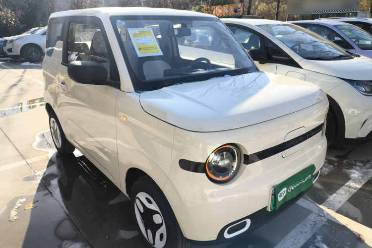 吉利银河 熊猫 2025款 210km 元气熊车身外观3