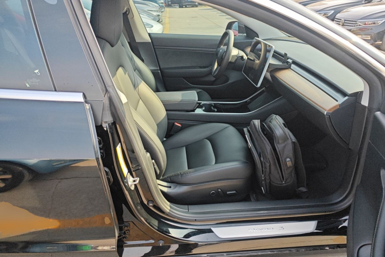 特斯拉 Model 3 2020款 改款 标准续航后驱升级版局部细节41