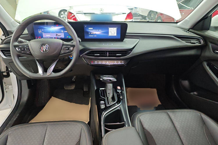 别克 威朗 2023款 Pro 乐享版中控内饰7002