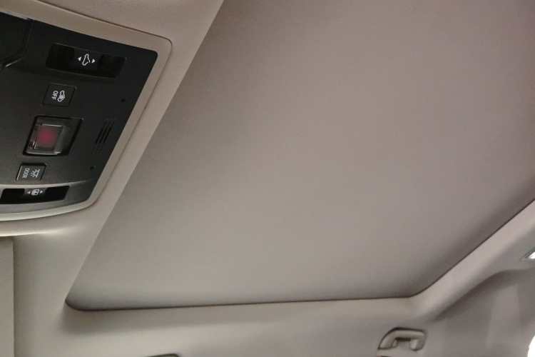 雷克萨斯RX 2020款 改款 300 四驱典雅版中控内饰22