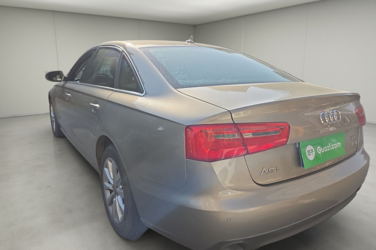 奥迪A6L 2012款 TFSI 标准型车身外观5