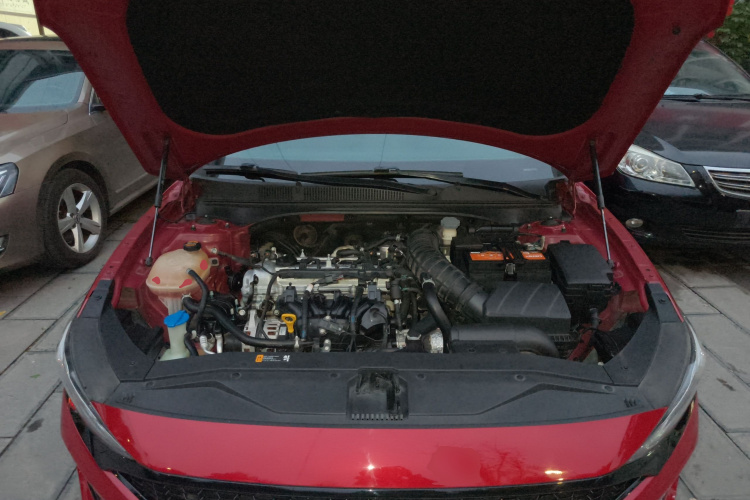 现代 菲斯塔 2019款 280TGDi 运动版 国V机舱底盘24