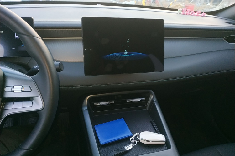 比亚迪 秦PLUS 2025款 DM-i 智驾版 55KM领先型中控内饰12