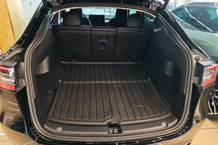 特斯拉 Model Y 2022款 改款 长续航全轮驱动版机舱底盘23