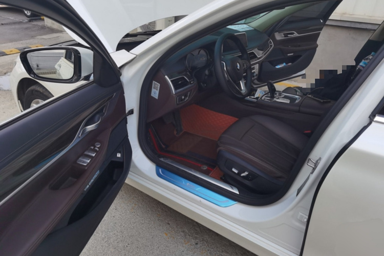 宝马7系 2017款 730Li 领先型中控内饰20