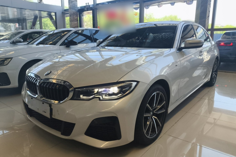 宝马3系 2022款 325Li M运动套装车身外观1