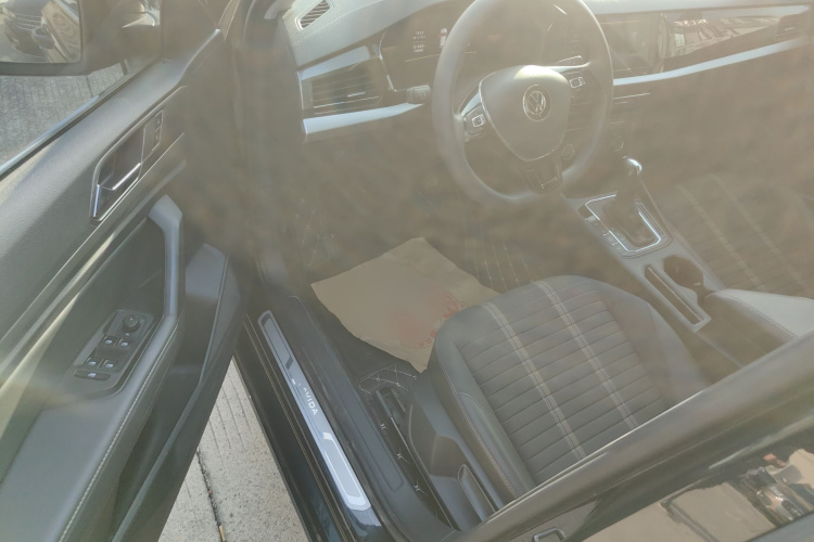 大众 朗逸 2022款 280TSI DSG舒适版中控内饰7003