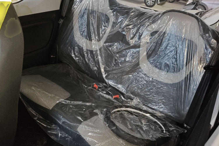 五菱汽车 宏光MINIEV 2024款 第三代 215km 青春版中控内饰21