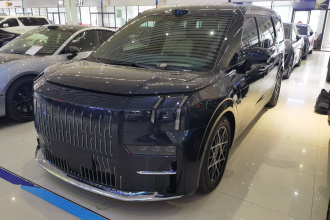 极氪009 2024款 七座过道版四驱 108kWh