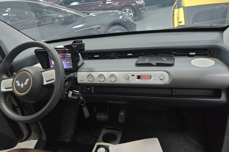 五菱汽车 宏光MINIEV 2022款 GAMEBOY 200km 玩咖款 磷酸铁锂中控内饰12