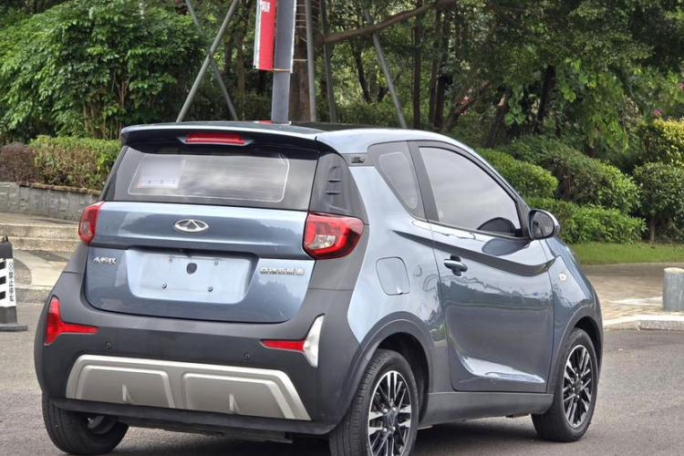 奇瑞新能源 小蚂蚁 2022款 甜粉款 微糖版 三元锂 30kW 301km车身外观6002