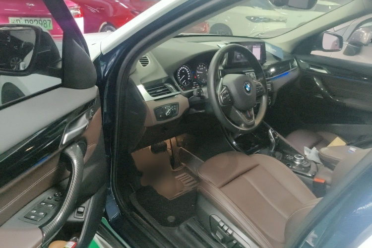 宝马X1 2020款 sDrive25Li 领先型中控内饰7003