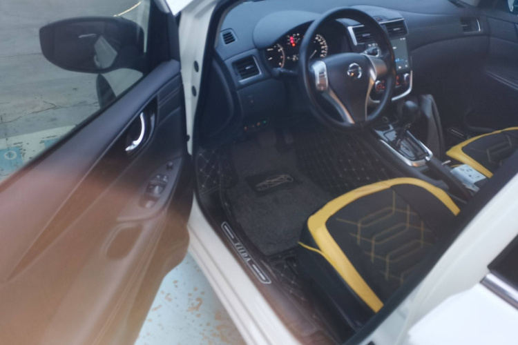 日产 骐达TIIDA 2021款 1.6L CVT酷动版中控内饰7003