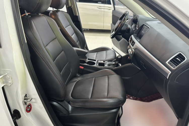 马自达CX-5 2015款 2.0L 自动两驱都市型中控内饰7003