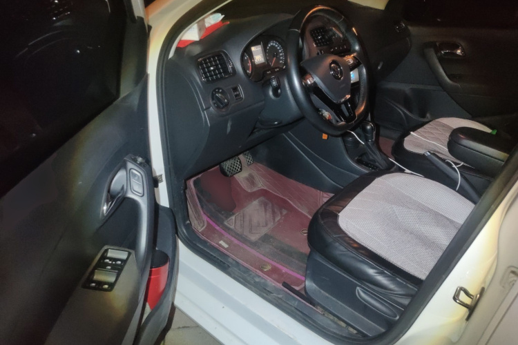 大众 Polo 2018款 1.5L 自动安享型中控内饰20