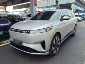 东风奕派 eπ008 2025款 210Ultra增程版 5座