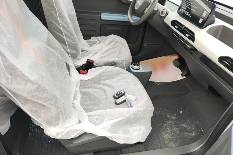 吉利银河 2024款 熊猫mini 200km 耐力熊局部细节41