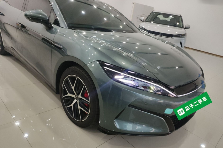 比亚迪 汉L 2025款 DM-p 四驱激光雷达旗舰型车身外观6002