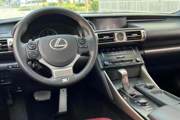 雷克萨斯IS 2013款 250 F SPORT中控内饰7001