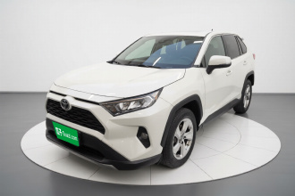 丰田 RAV4荣放 2020款 2.0L CVT两驱风尚PLUS版