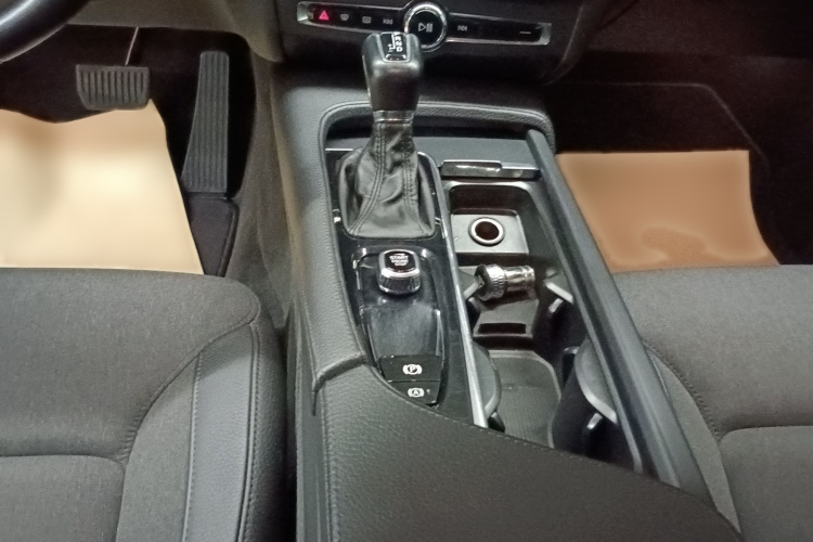 沃尔沃S90 2019款 T4 智逸版局部细节18