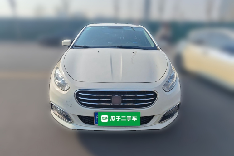 菲亚特 菲翔 2014款 1.4T 手动劲享版车身外观2
