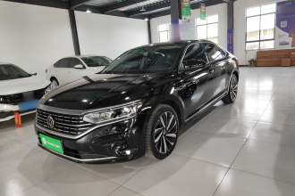 大众 帕萨特 2022款 330TSI 豪华版