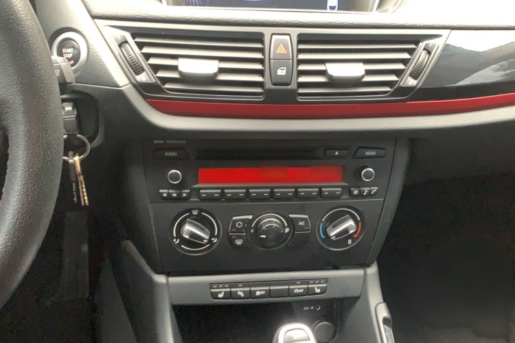 宝马X1 2015款 sDrive18i 时尚晋级版中控内饰7006