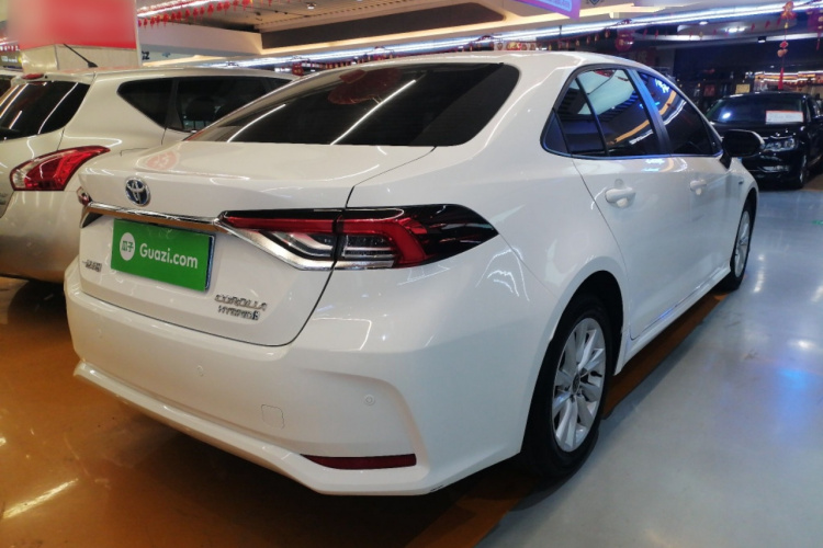 丰田 卡罗拉 2023款 1.8L 智能电混双擎 精英版车身外观7