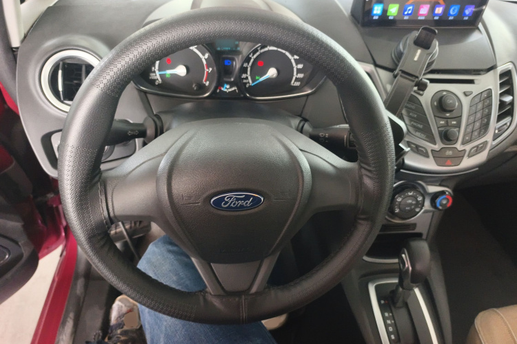 福特 嘉年华 2013款 两厢 1.5L 自动时尚型中控内饰13