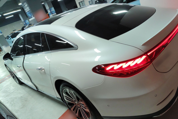 奔驰EQS 2022款 450+ 先锋版车身外观6003