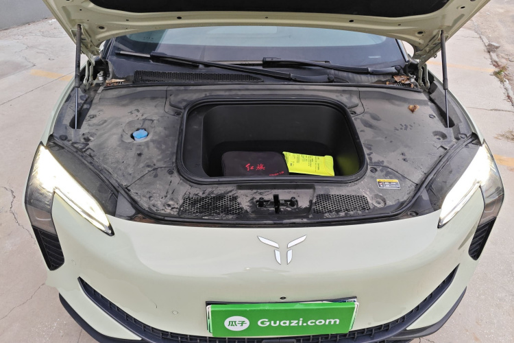 红旗EH7 2024款 690 Pro机舱底盘24